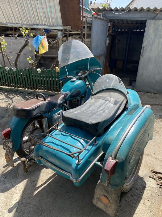 Продаэться мотоцикл иж-56