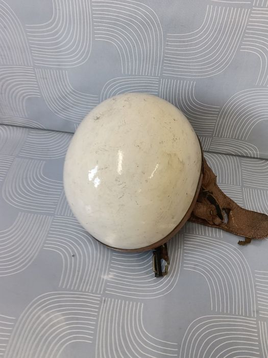 Kask PRL orzech biały