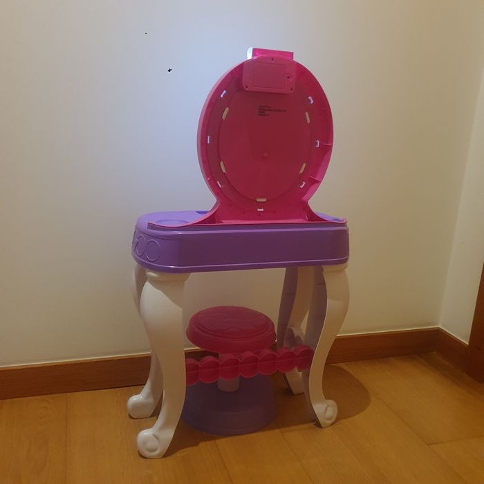Toucador infantil com banco