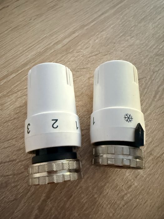 2 głowice termostatyczne 4m+