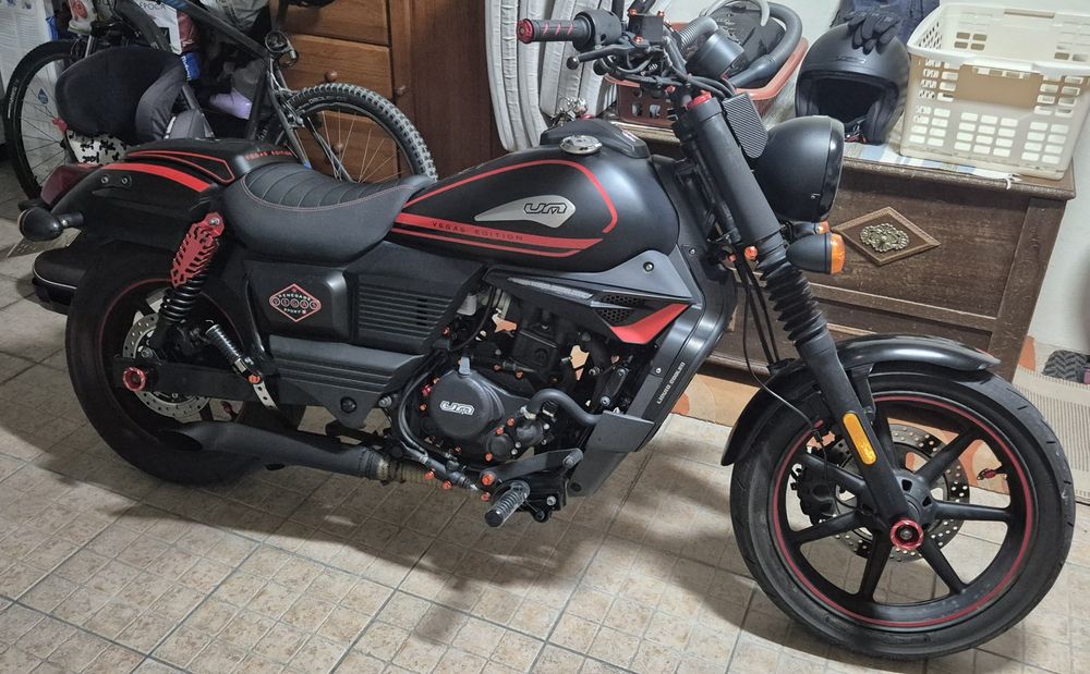 UM Renegade Vegas Edition 125CC de 2019 Marinha Grande •