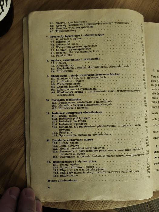 Elektromonter zbiór wiadomości w pytaniach i odpowiedziach