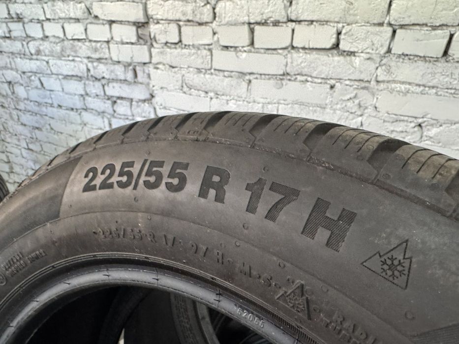 Зимові шини CONTINENTAL 225/55 r17