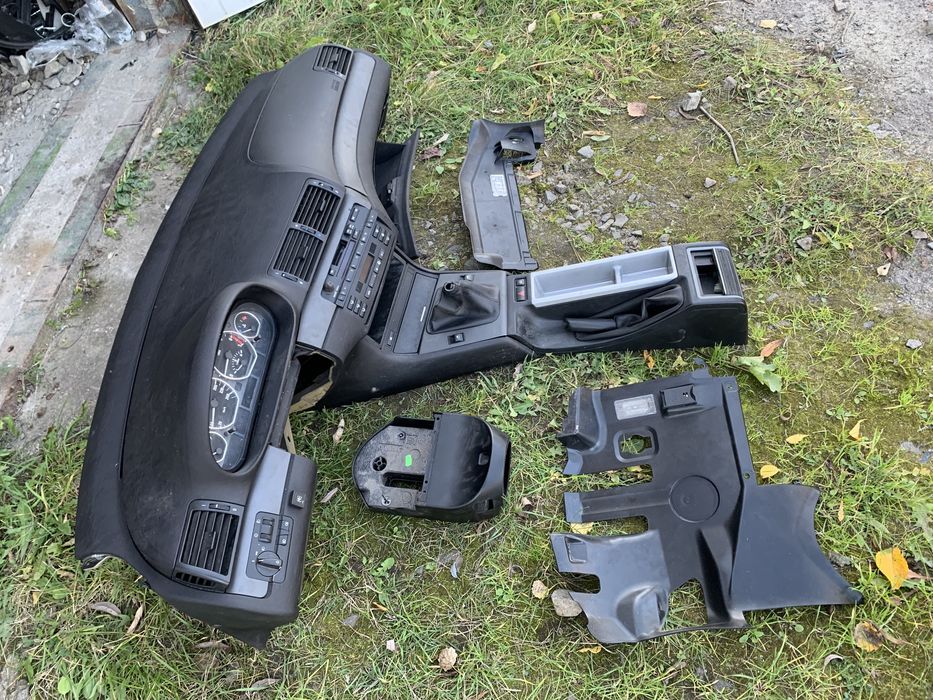 Торпедо панель спидометр BMW Бмв e32 e34 e36 е38 е39 е46 e53