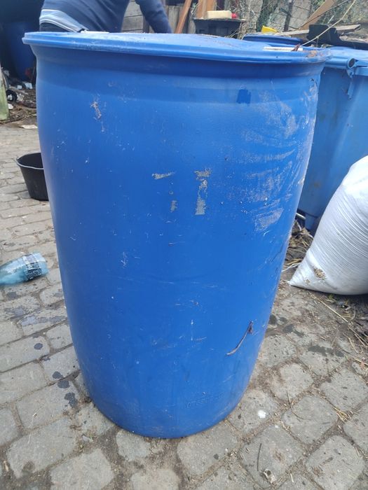 Sprzedam beczki po paliwie