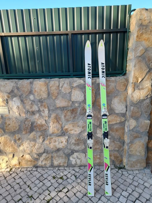Ski neve atomic em bom estado 180m