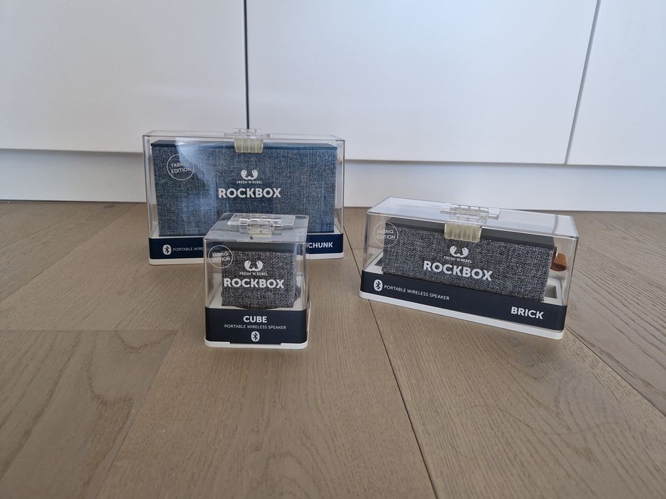 Colunas de som. A estrear.