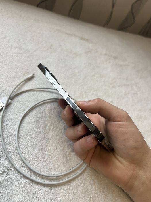 Продам IPhone 12 Pro Max Neverlock