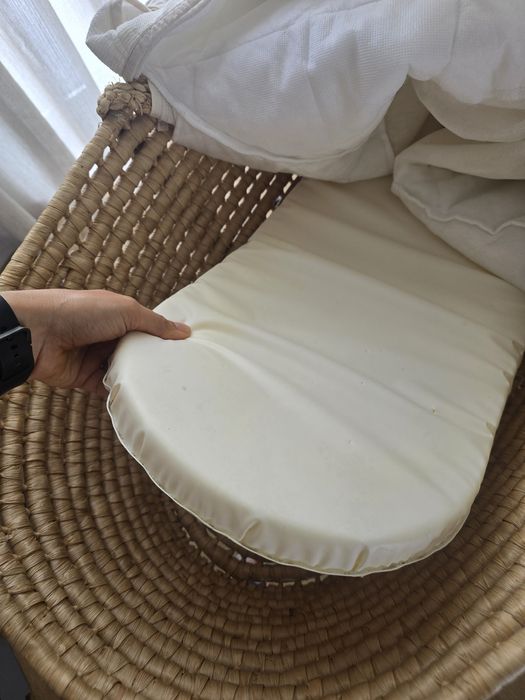 Berço  em verga com suporte com rodas