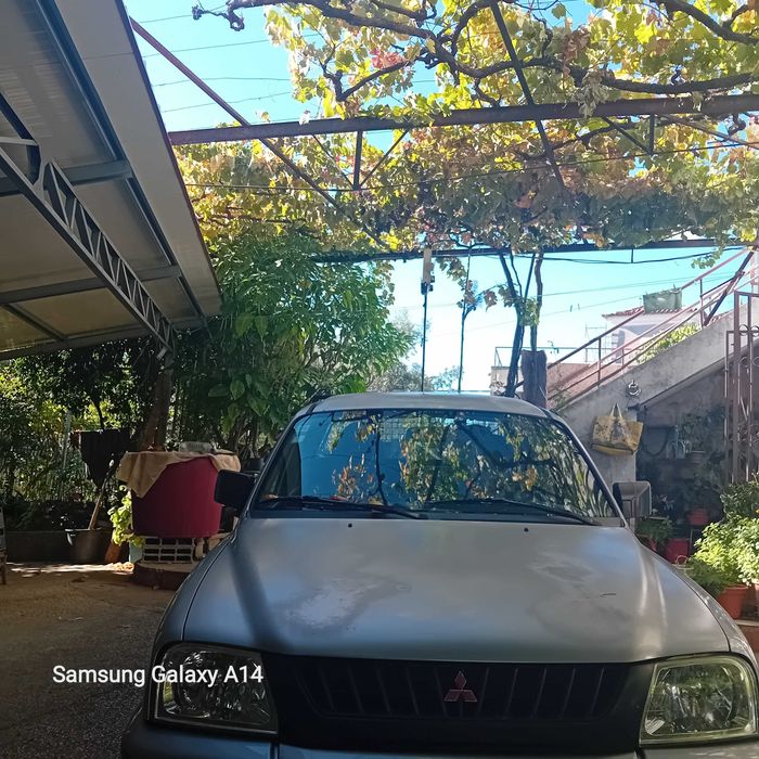 Carrinha pickup Mitsubishi L200