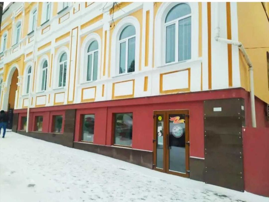Продам комерційне приміщення в центрі