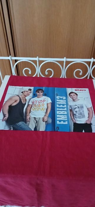 Poster Emblem3/Zendaya, com defeito