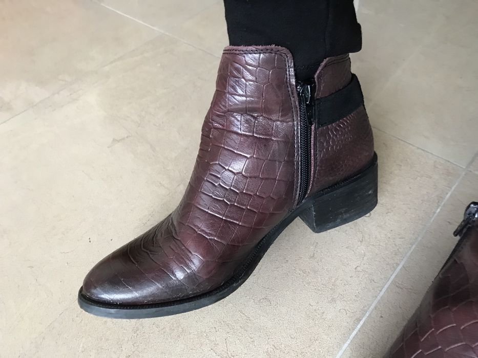 Botas em pele em muito bom estado