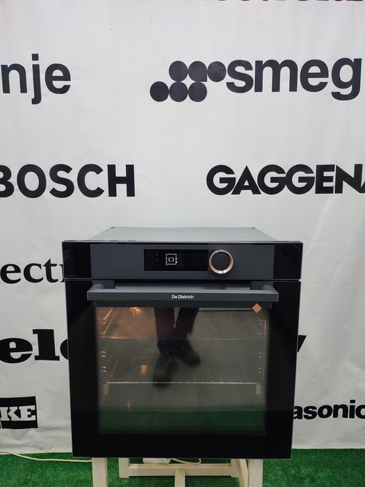 Духова шафа з піролітичною очисткою De Dietrich Франція