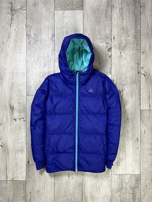 Adidas куртка пуховик M размер женская стеганая синяя