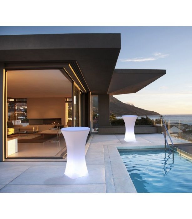 Mesas led com luz iluminadas