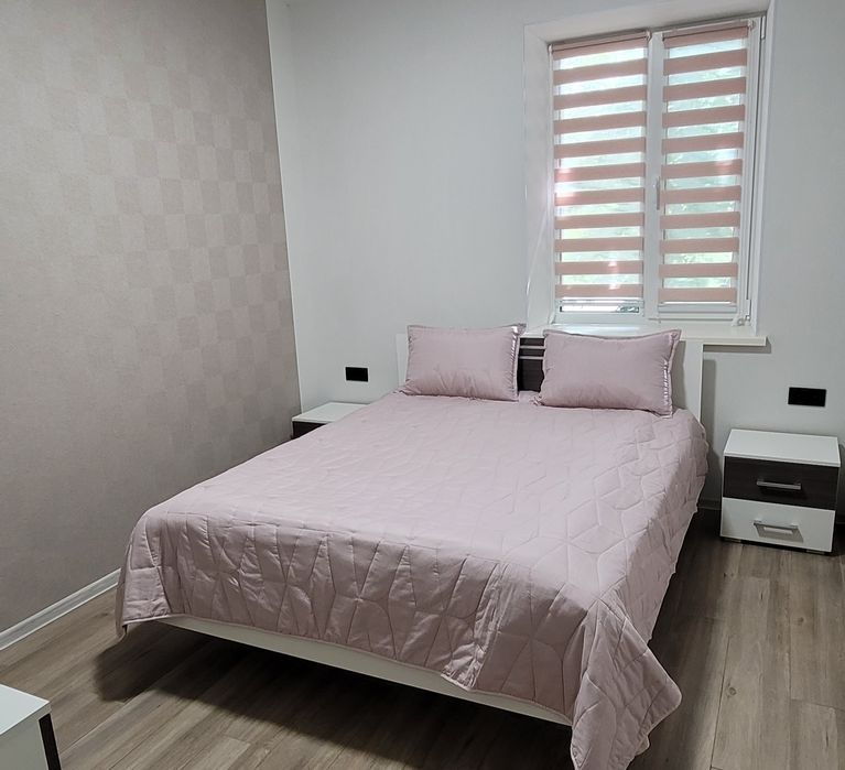 квартира 2 кім. центр .