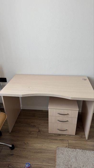 Стіл письмовий учнівський