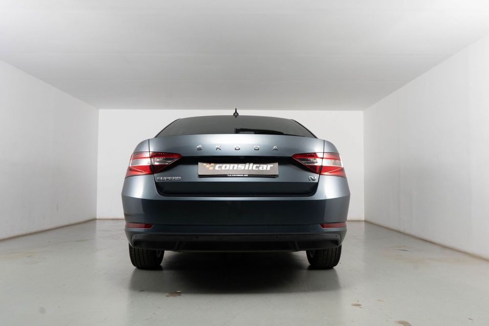 Skoda Superb 1.4 TSI iV Style DSG