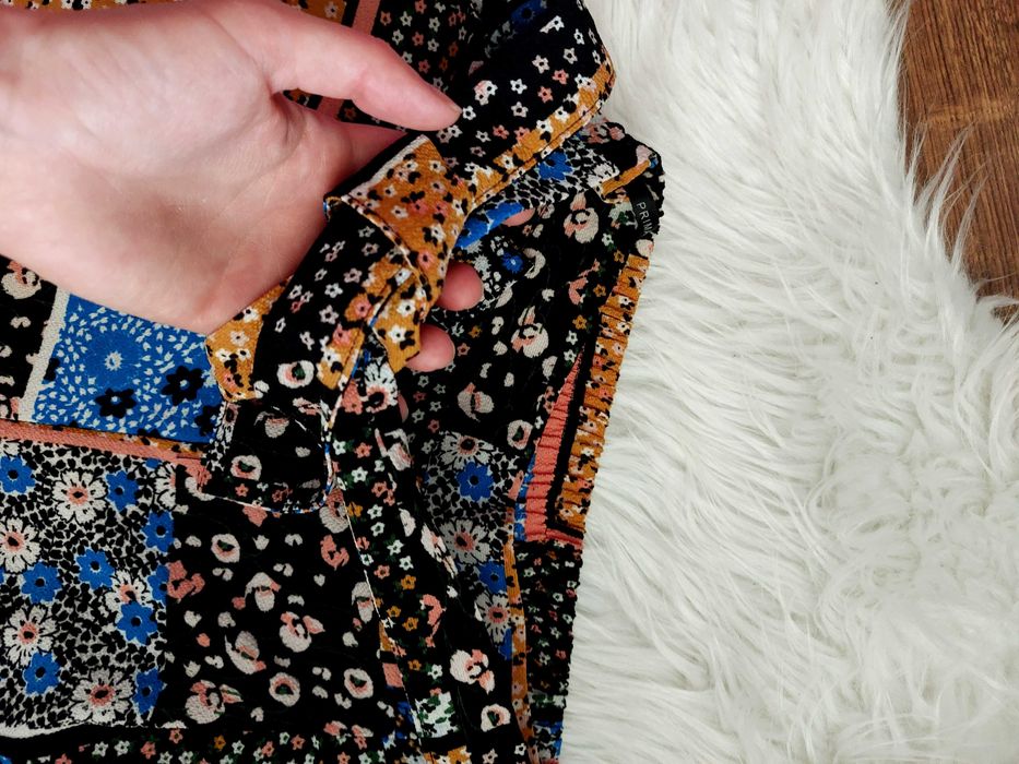 Primark bermudy krotkie spodnie kolorowe z paskiem gumka xs s