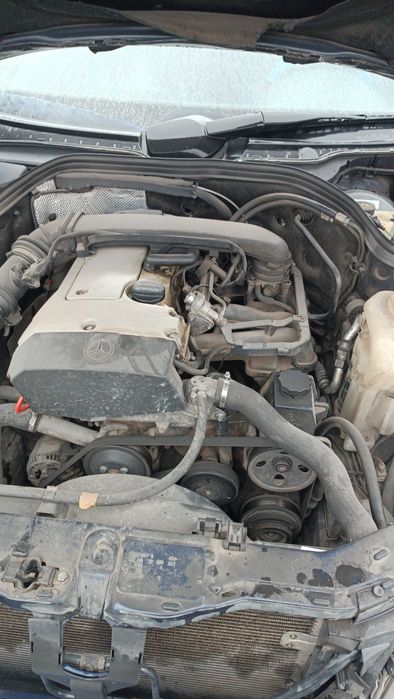 Мерседес Бенц С-180