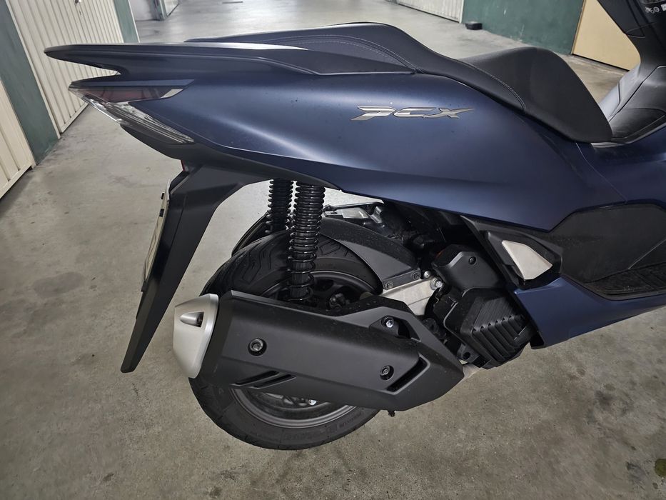 Honda PCX 125 c azul