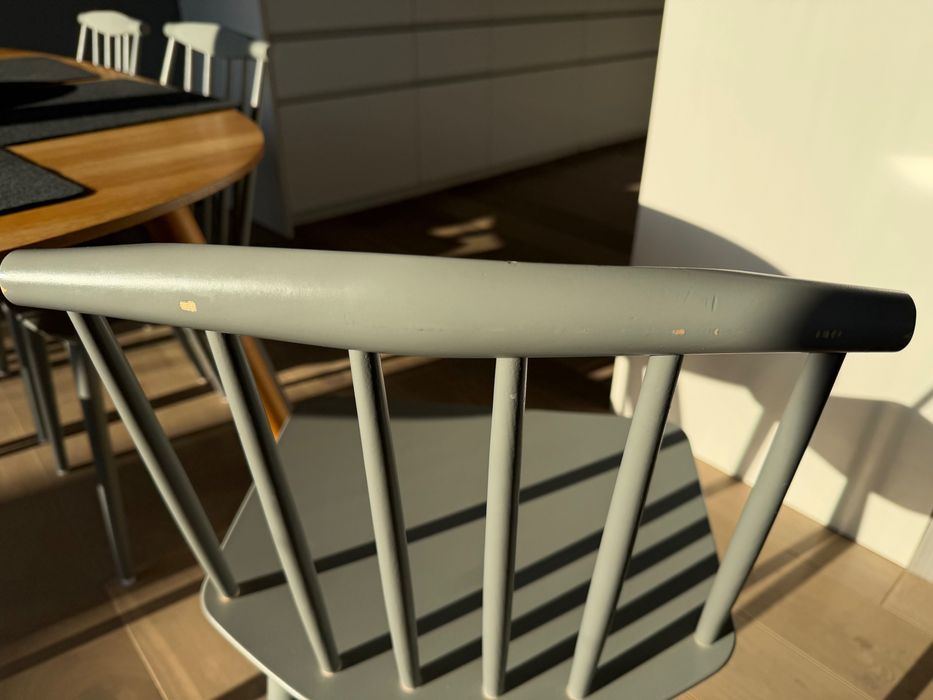 Krzesła HAY J77, szare, 8 sztuk