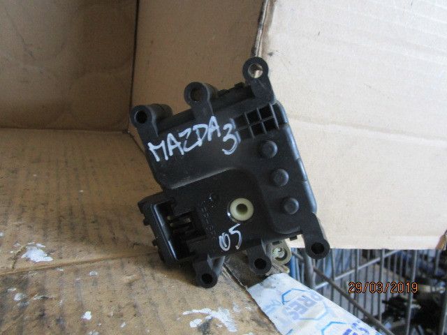 Motor da comporta da sofagem MAZDA 3 (BK)