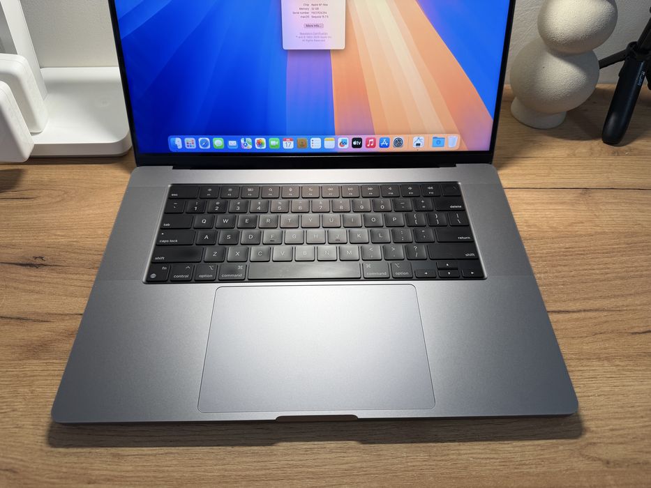 MacBook Pro 16 2021 M1 Max 32 GPU 32Gb RAM 1TB SSD 91%