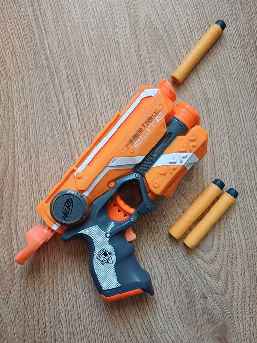 Пистолет Нерф з лазером + 2 батарейки Nerf N-Strike Elite Fi