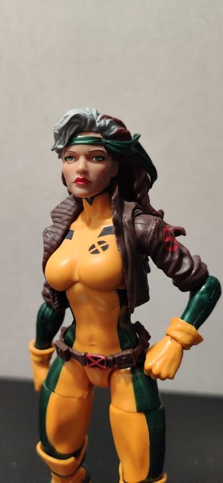 Figurka Marvel Legends Rogue (Juggernaut Wave)
