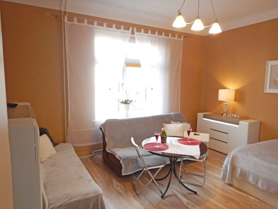 KOŁOBRZEG CENTRUM pokój 2, 3, 4 os /morze 15 min/ PKP i PKS 10 min.