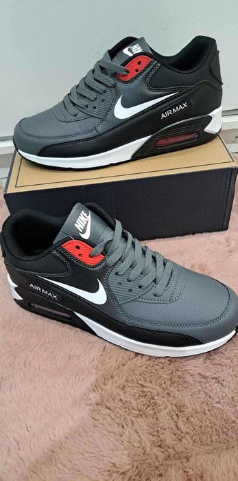 Buty męskie 
41-46
Wysyłka pobraniowa 
Przed zakupem pytać o dostępnoś