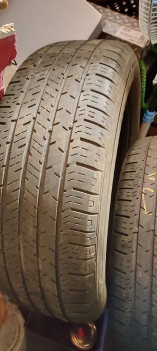 Продам шини 225/60R17 пара