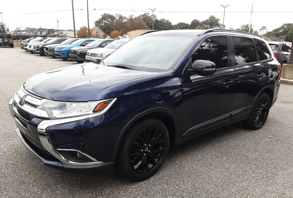 Mitsubishi Outlander      2018