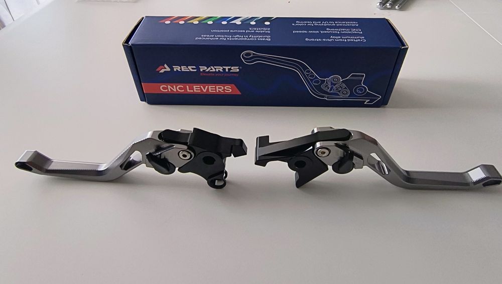 Krótkie klamki 5D SUZUKI GSF 650 2007r