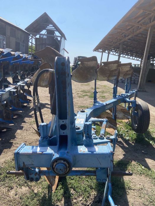 Плуг lemken.