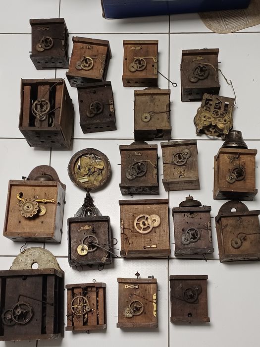 Stare werki drewniaki mechanizmy 22 sztuki