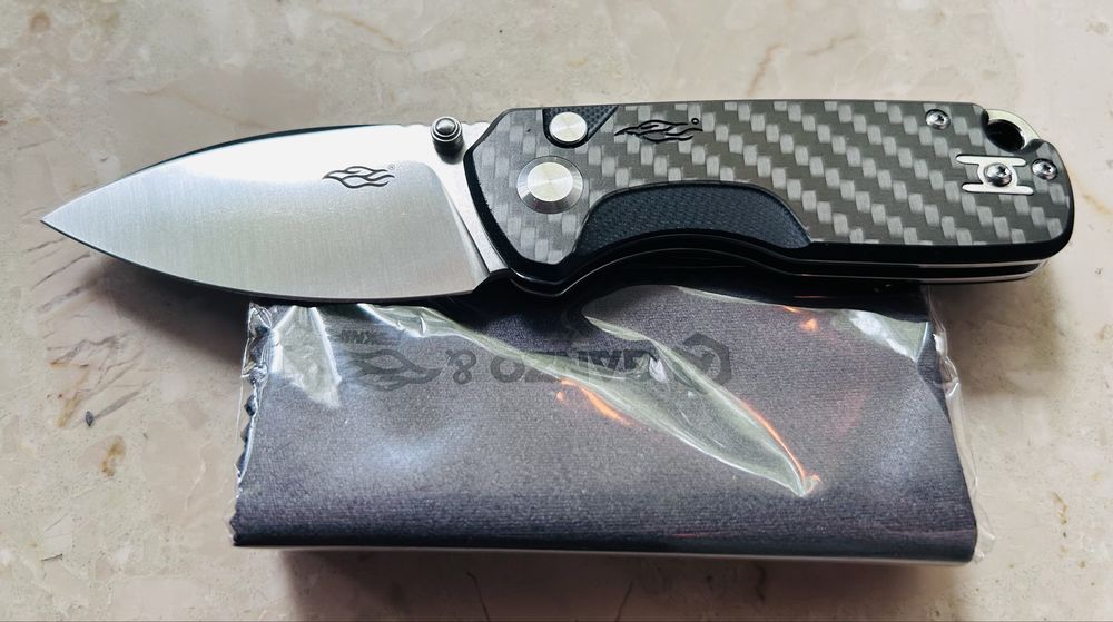 Nóż  Ganzo Firebird FH925 - carbon