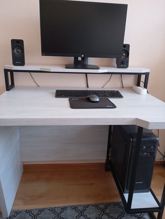 Komputer WIN10 8GB Ram