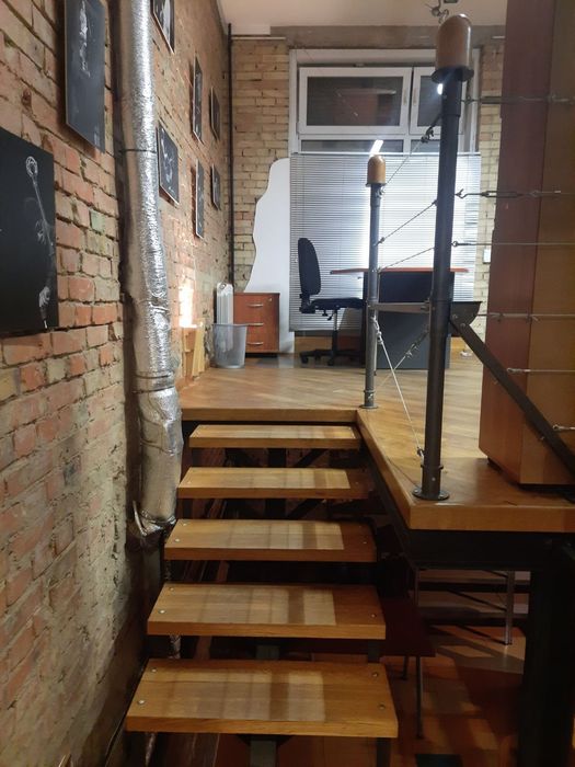 Оренда приміщення вул.Стельмаха,ремонт, 2 окремі входи,метро Голосіївс