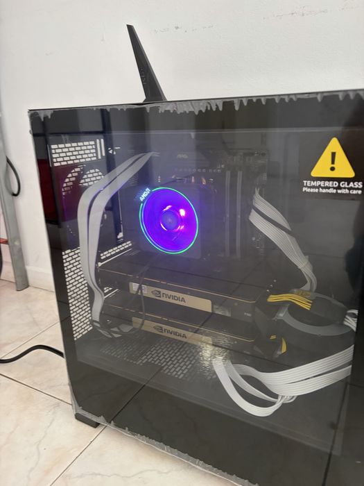 Workstation IA / LLM – Ryzen 7 7700 + 2x NVIDIA Tesla V100 32GB (64GB VRAM) + 32GB DDR5