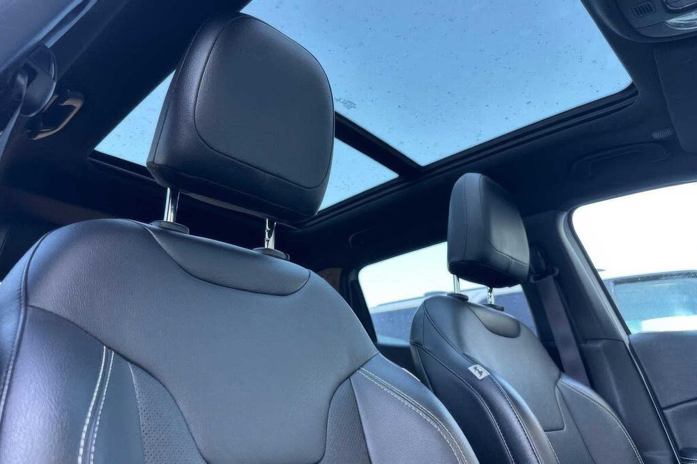 Jeep Compass 80th Anniversary Edition      2021