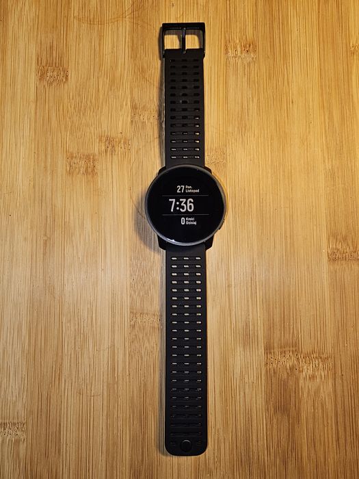 Dwa zegarki Sunto Vertical Black , Sunto 9 Peak Pro Black .