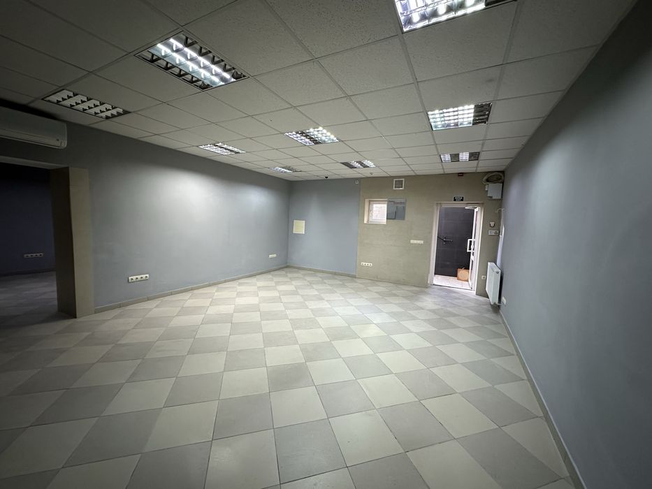 Здам приміщення в центрі 81м2