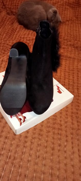 Ботильоны.         .