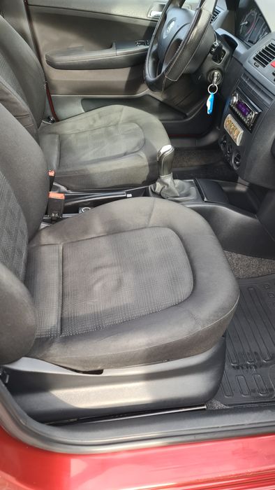 Skoda fabia 1.2 Benz. 2005