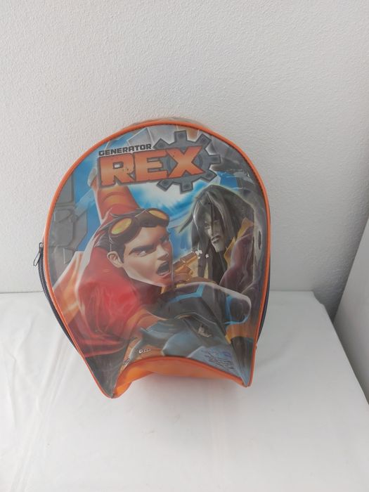 Mochila com balde de praia