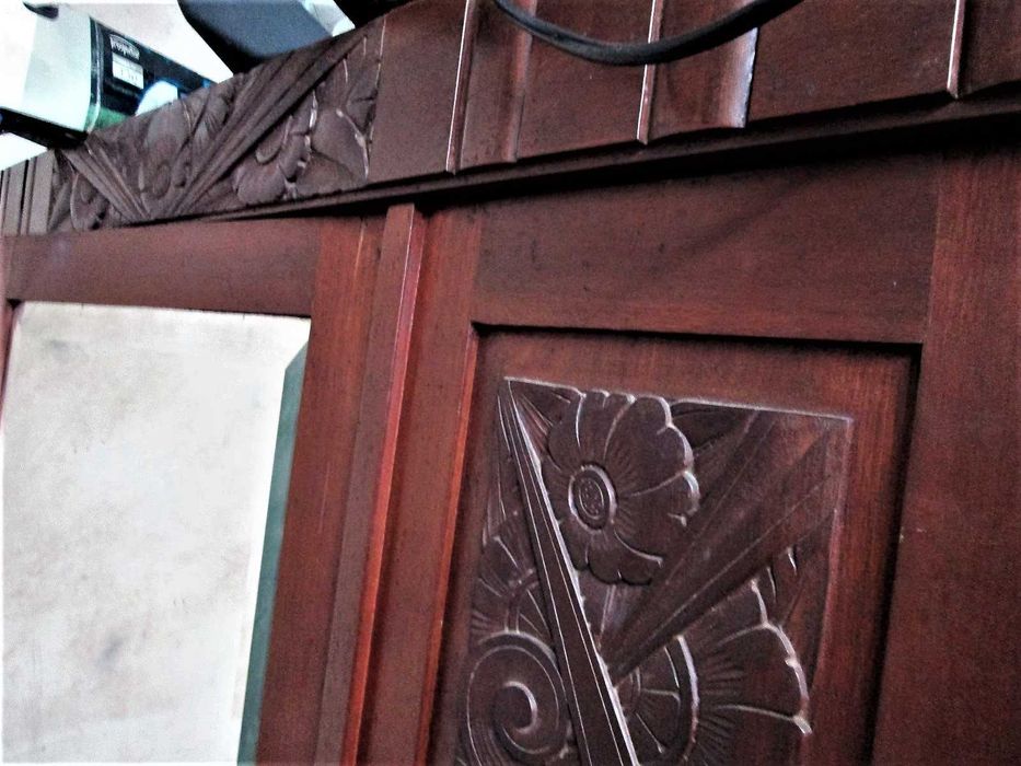 móvel / guarda fatos antigo