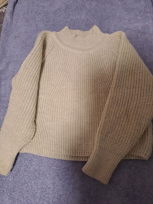 Теплі світерки на дівчинку